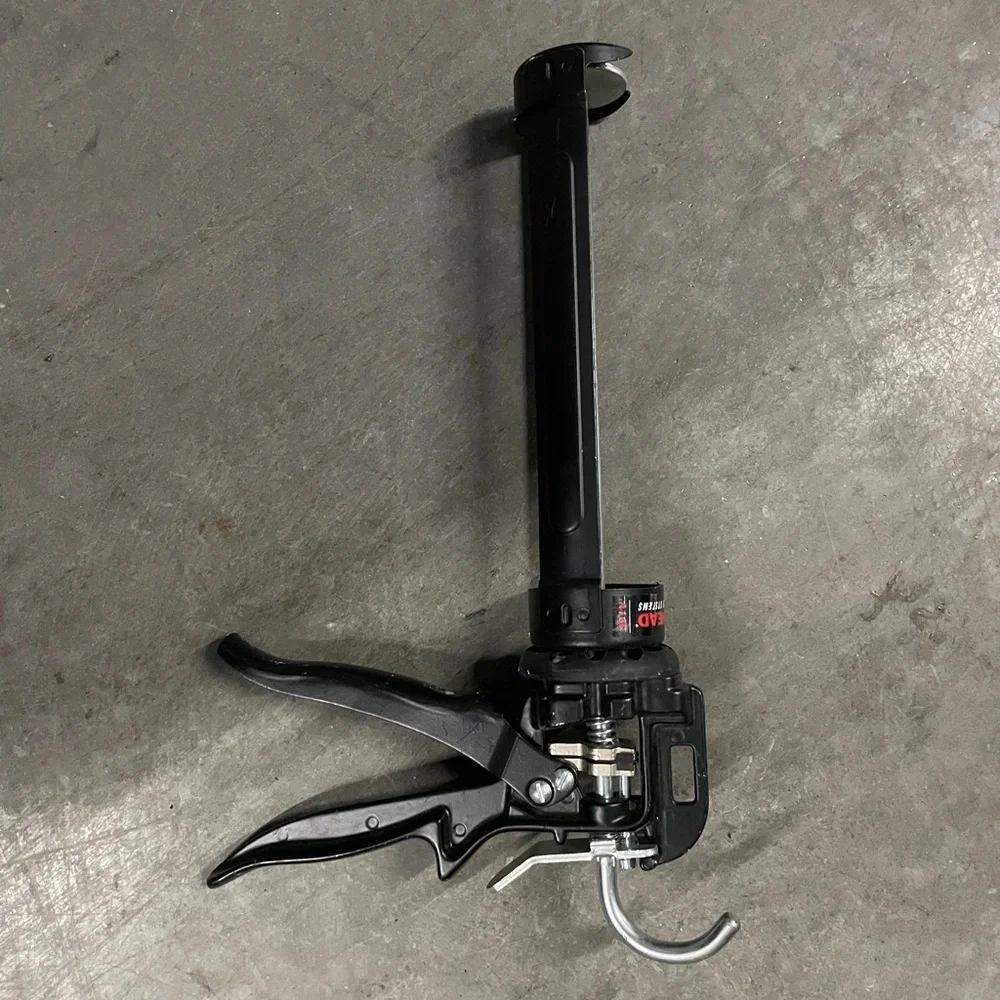 Professional Black Caulking Gun